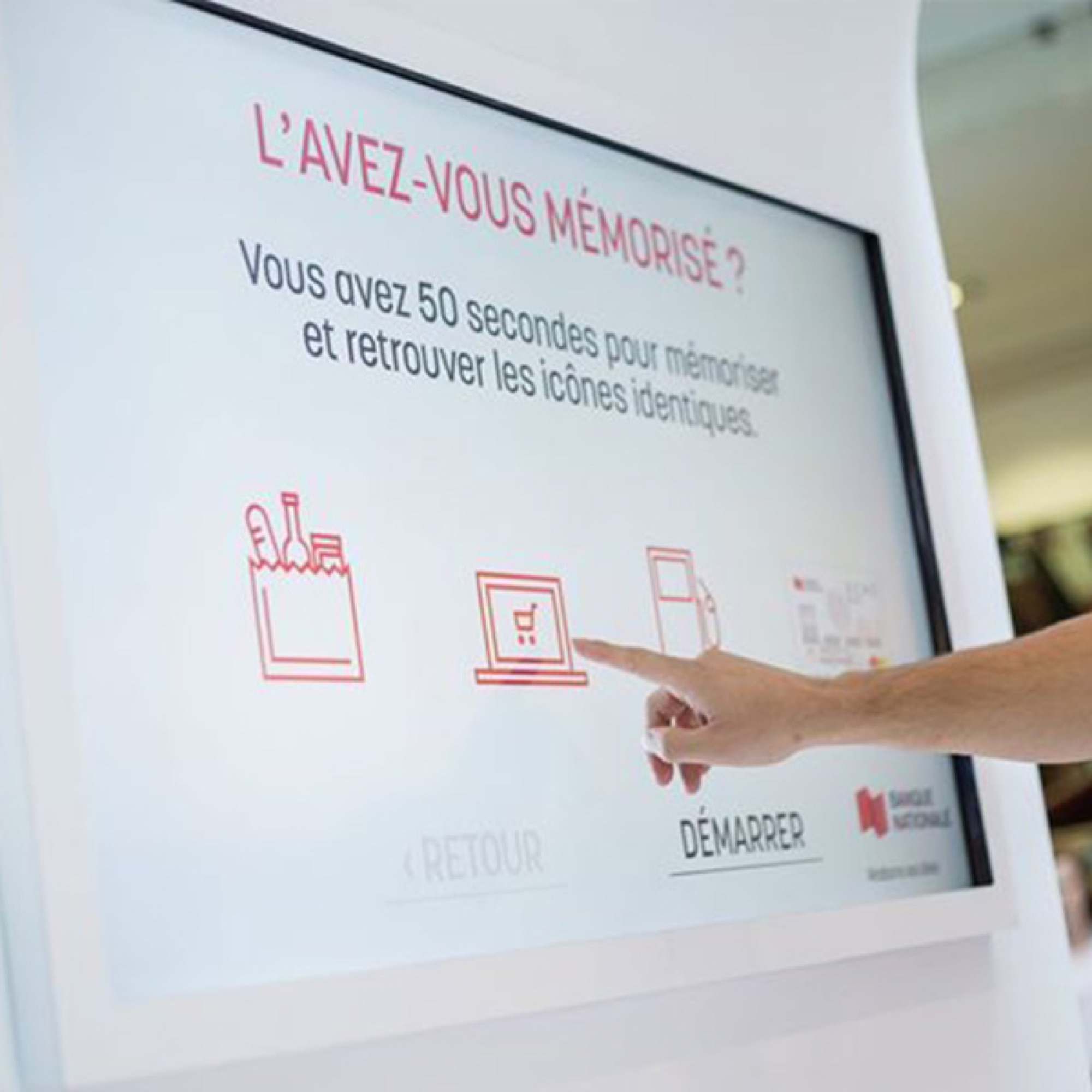 Banque Nationale, Memory game in a shopping centre