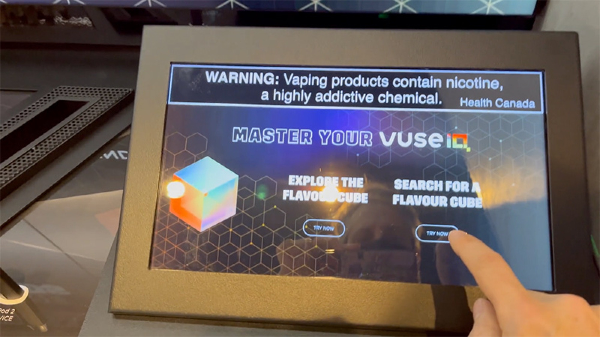 Vuse, Store network